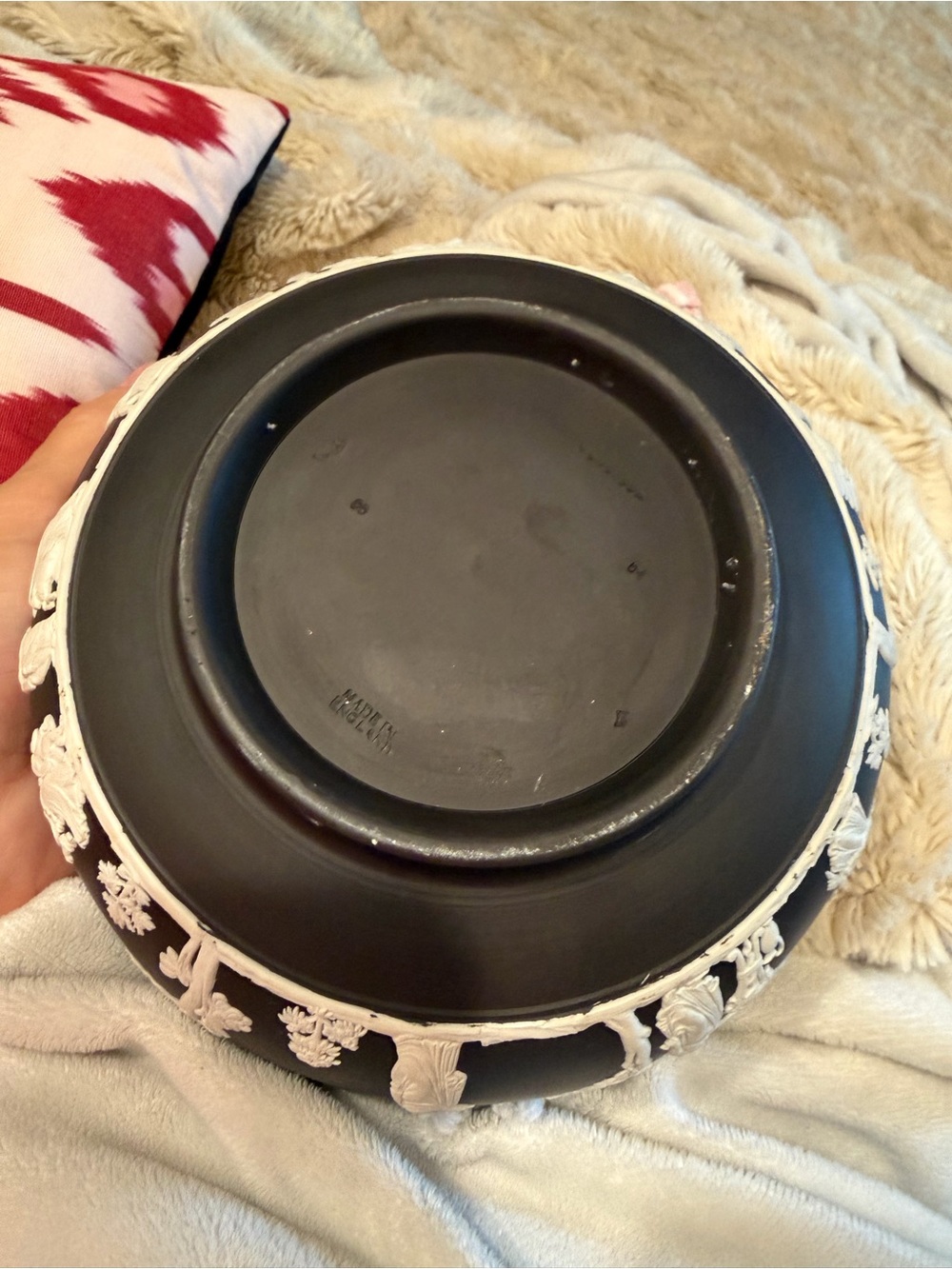 Harrods Wedgwood Decorative etched Bowl. Greek Revival aesthetic. Gorgeous! - Picture 10 of 10
